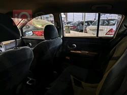 نيسان فيرسا